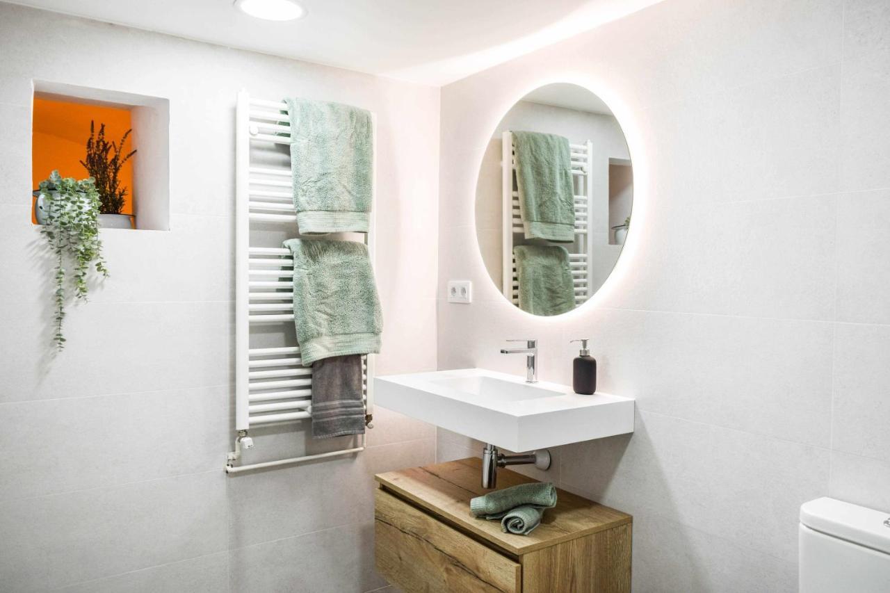 Casa Besalu Estudio En El Centro Del Pueblo Екстериор снимка