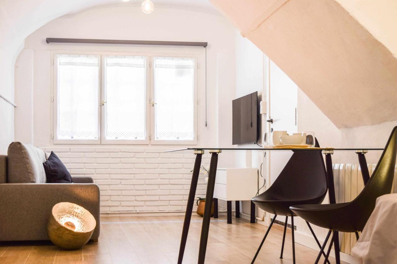 Casa Besalu Estudio En El Centro Del Pueblo Екстериор снимка