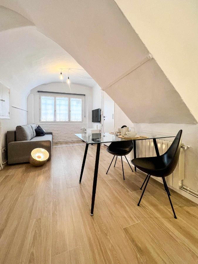 Casa Besalu Estudio En El Centro Del Pueblo Екстериор снимка