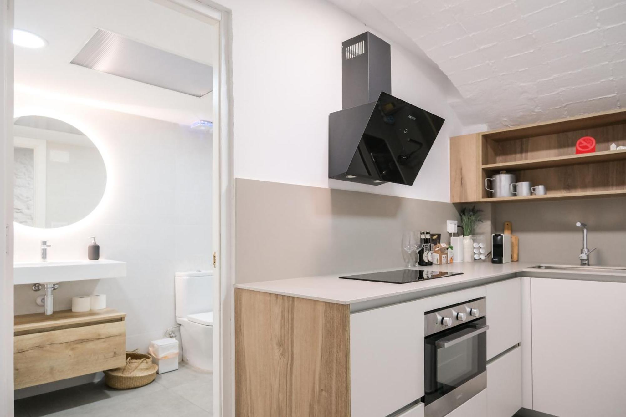 Casa Besalu Estudio En El Centro Del Pueblo Екстериор снимка