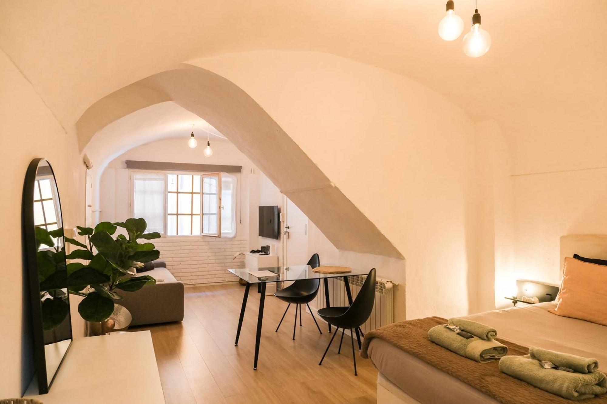 Casa Besalu Estudio En El Centro Del Pueblo Екстериор снимка
